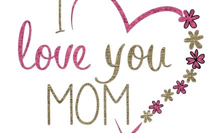 Muttertag Breitenbach Communications: Ein Herz aus Blüten mit dem Schriftzug "I love You MOM"
